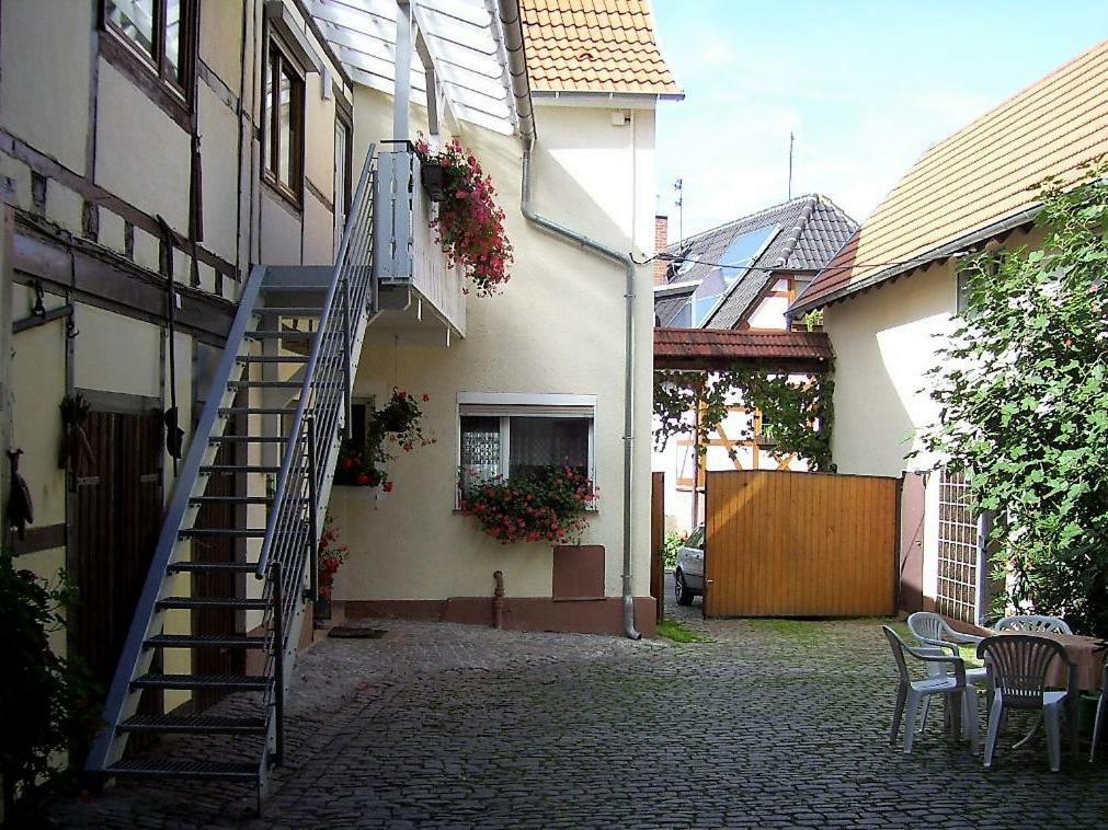 Weingut & Gaestehaus Nagel Kapellen-Drusweiler Exterior foto